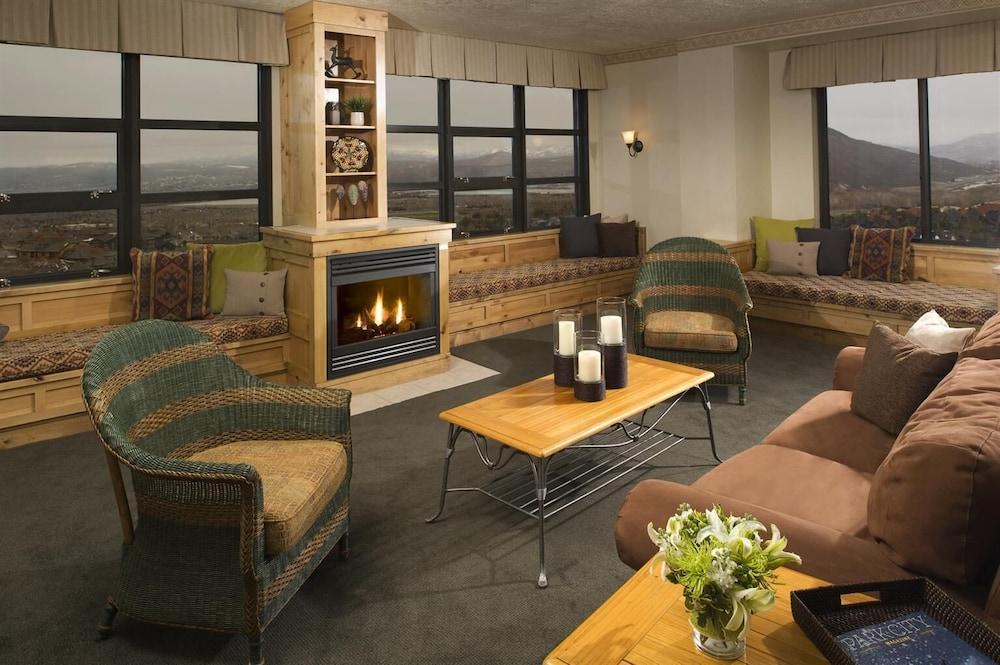 פארק סיטי The Grand Summit Condos מראה חיצוני תמונה
