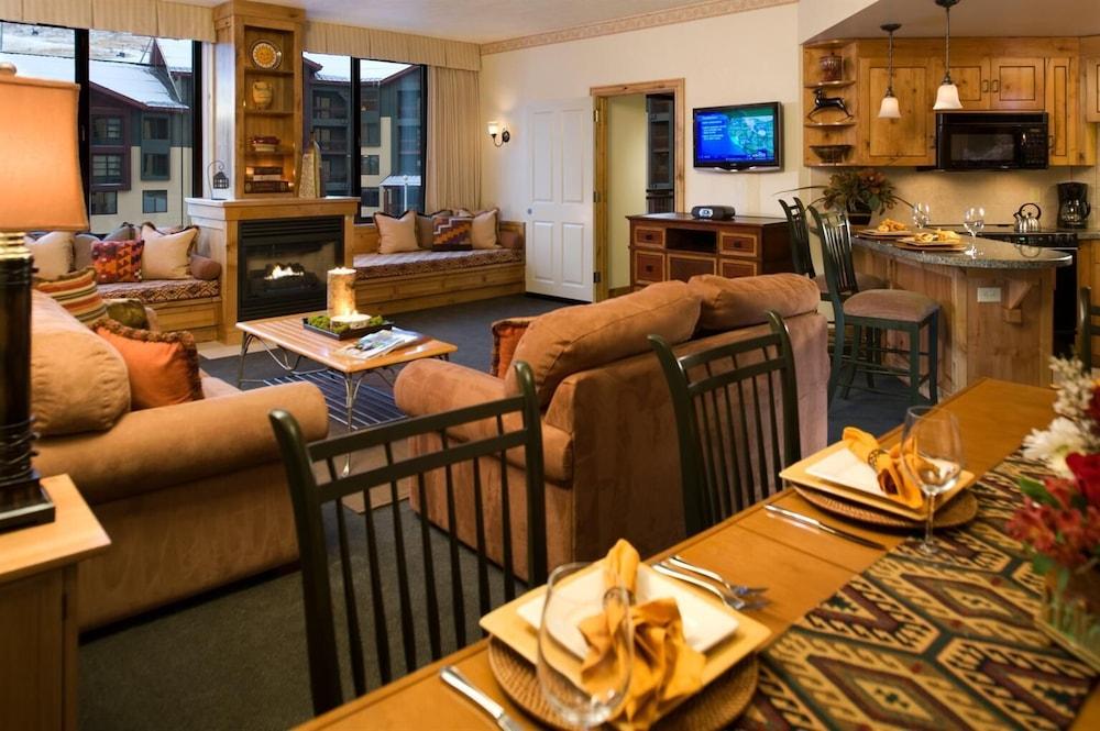 פארק סיטי The Grand Summit Condos מראה חיצוני תמונה